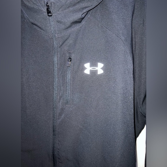 Under Armour running jacket - Picture 3 of 8